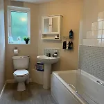 Oberon'S Rest - Spacious 2 Bed House Near Saltaire, Perfect For Families & Contractors Casa vacanze *