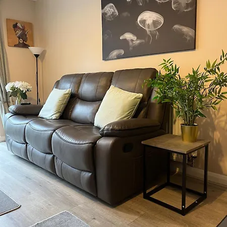 Дом отдыха Beautiful, Spacious 2 Bed House, Saltaire-bingley, Sleeps 5 Брадфорд