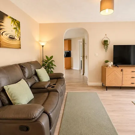 Beautiful, Spacious 2 Bed House, Saltaire-bingley, Sleeps 5 Дом отдыха *