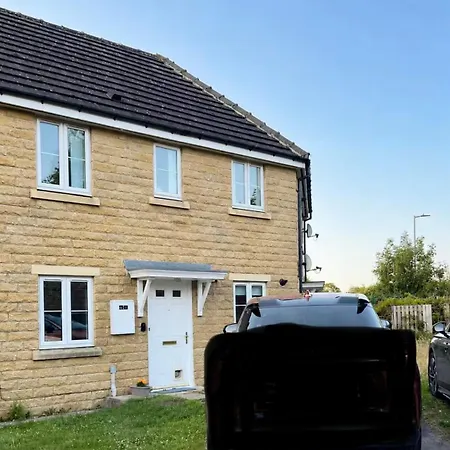 Beautiful, Spacious 2 Bed House, Saltaire-bingley, Sleeps 5 Дом отдыха Брадфорд