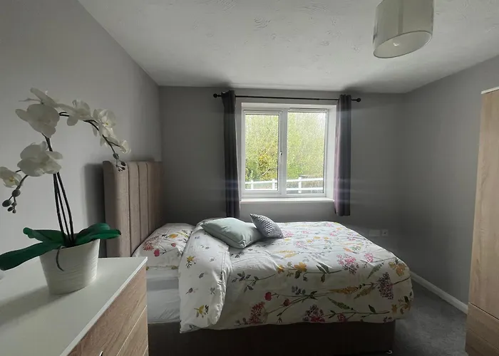 Oberon's Rest - Spacious 2 Bed Perfect For Contractors & Families Near Shipley,