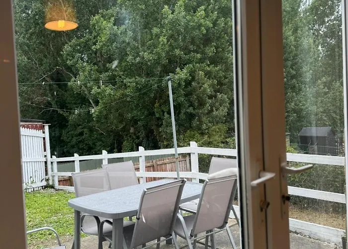 Holiday home Oberon's Rest - Spacious 2 Bed Perfect For Contractors & Families Near Shipley, Bradford (West Yorkshire)