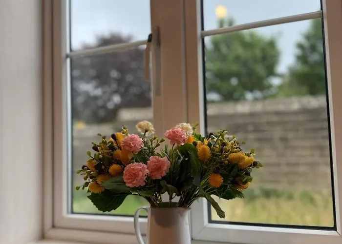 Oberon's Rest - Spacious 2 Bed Perfect For Contractors & Families Near Shipley, Bradford (West Yorkshire)