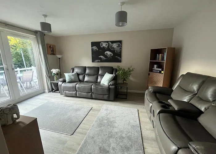 Oberon's Rest - Spacious 2 Bed Perfect For Contractors & Families Near Shipley, Nyaraló Bradford